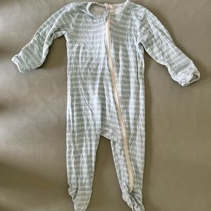 Larkspur bamboo sleeper